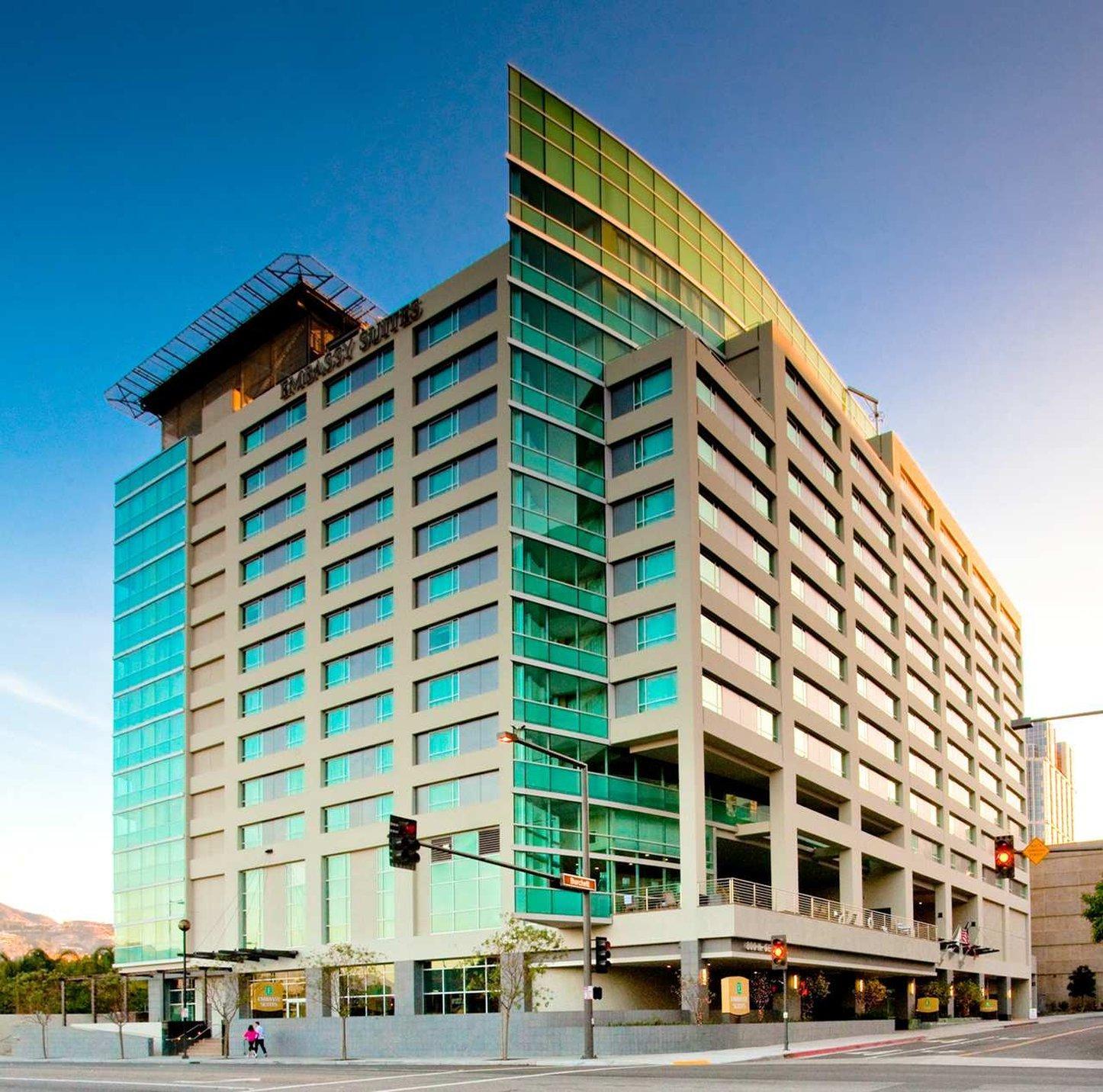 Embassy Suites Los Angeles Глендейл Экстерьер фото